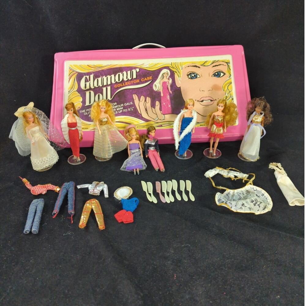 Vintage Pink Glamour Doll Case with 8 Kenner Glamour Gals & Stands